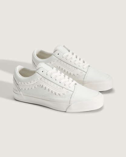 Vans Premium Old Skool Shoe in Marshmallow White