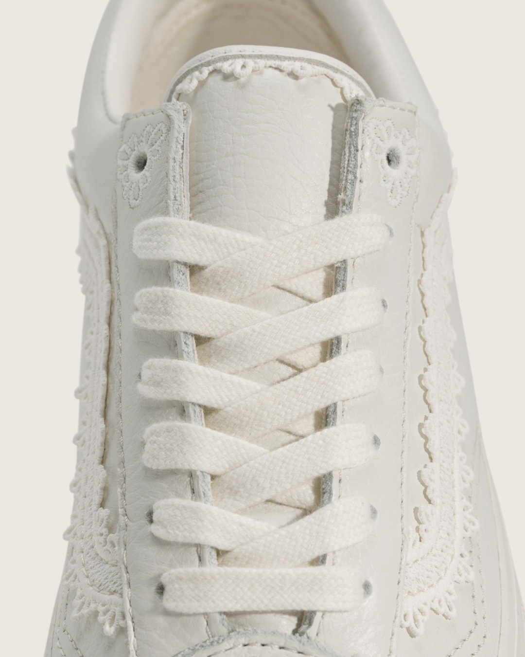 Vans Premium Old Skool Shoe in Marshmallow White