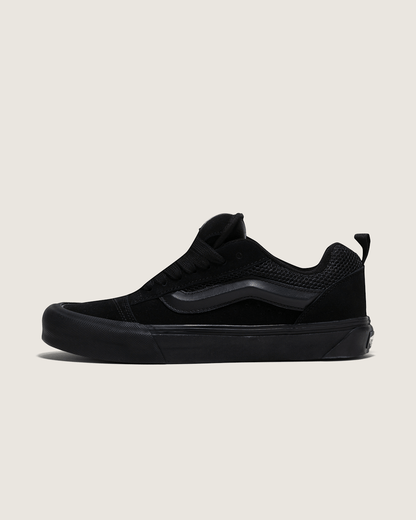 Vans Knu Skool Shoe in Black