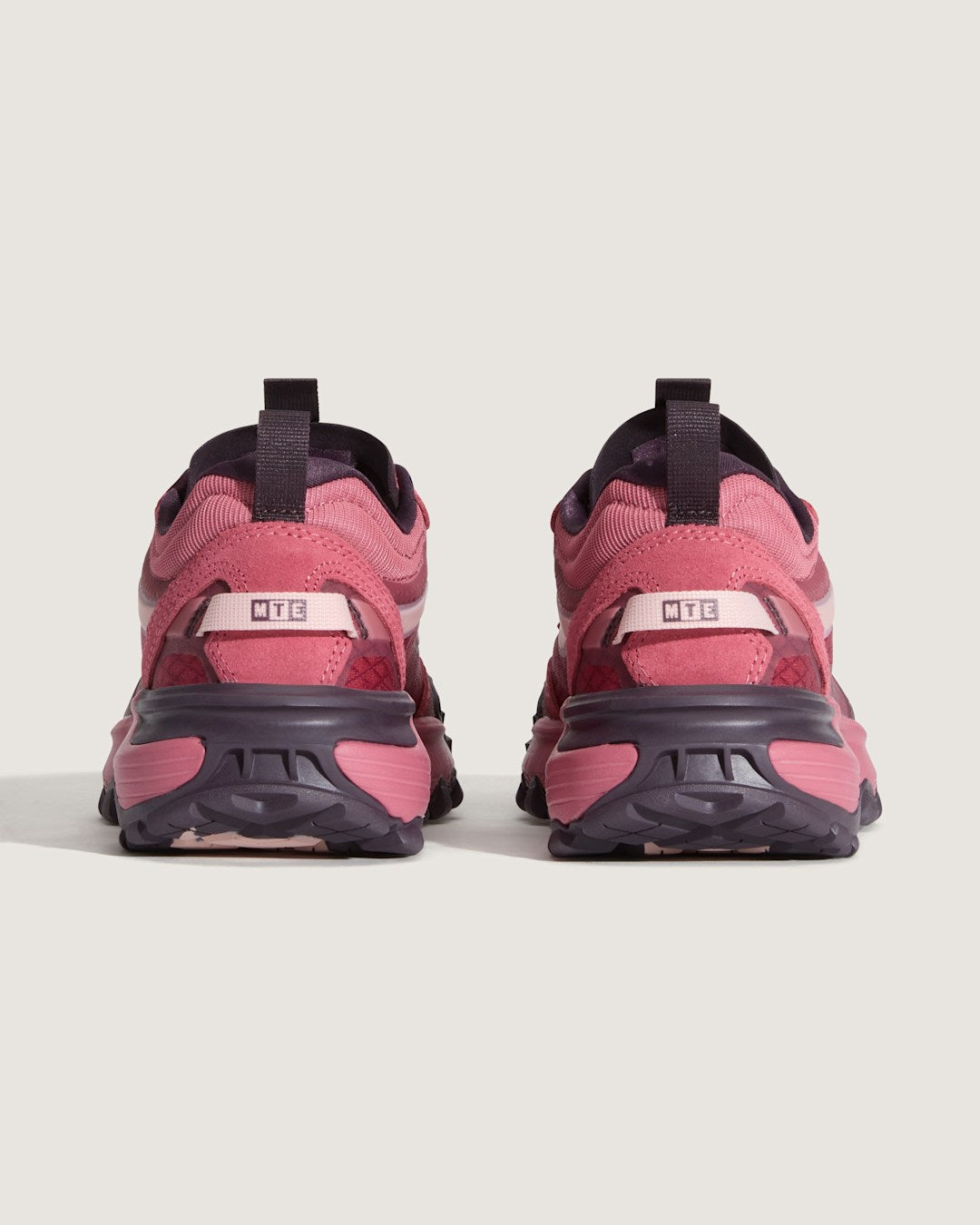 Vans Crosspath XC Shoe in Mauvewood Pink