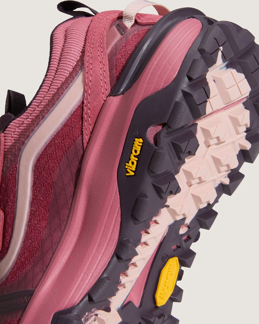 Vans Crosspath XC Shoe in Mauvewood Pink