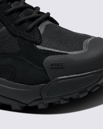 Vans Crestline GORE-TEX Shoe in Black