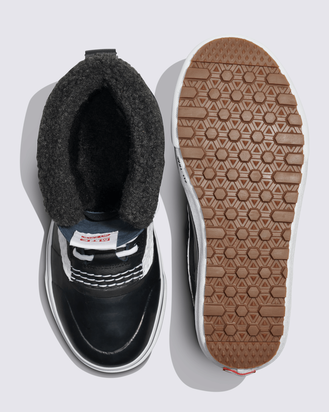 Vans Standard Waterproof Boot in Black