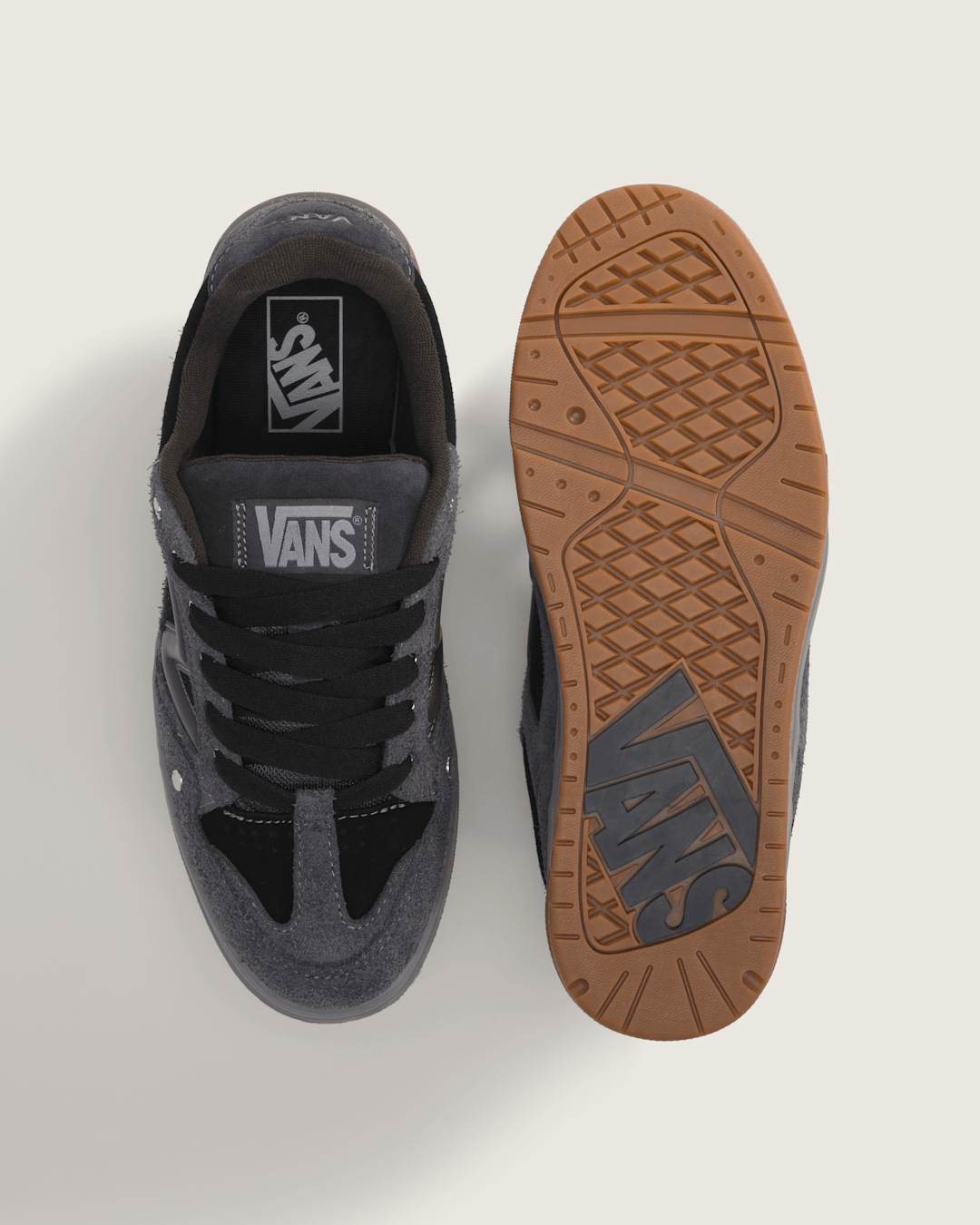 Vans Upland Shoe in Dark Grey