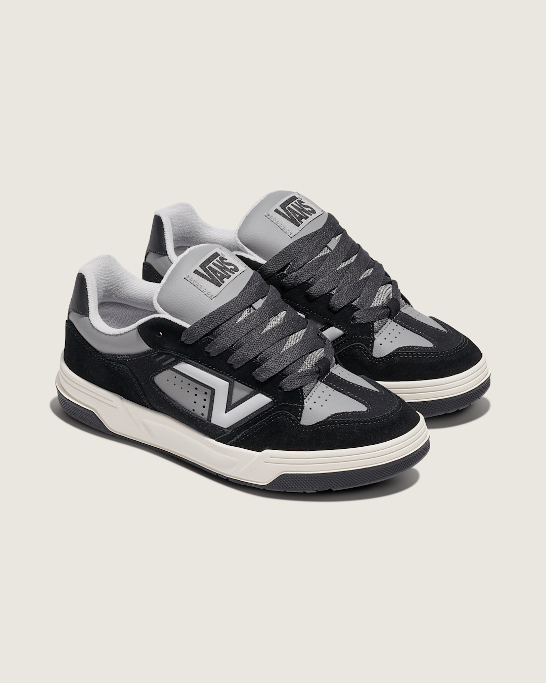 Vans Upland Shoe in Black / Grey