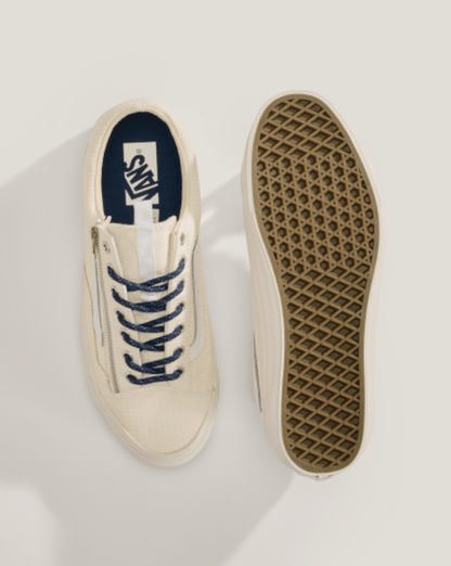 Vans Premium Old Skool Zip Shoe in Ice White