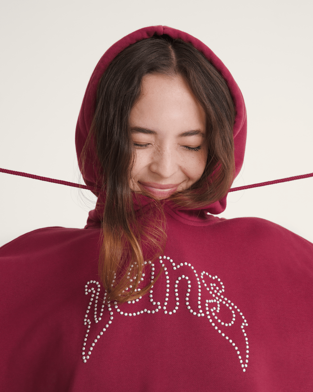 Vans Pearls Logo Retro Pullover Hoodie in Bordeaux Red