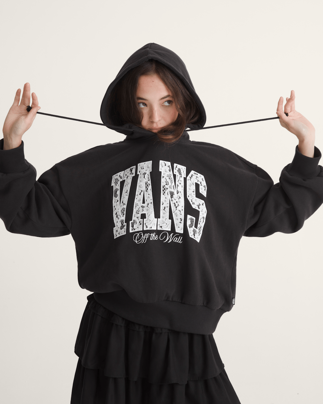 Vans Laced Up Retro Pullover Hoodie in Black