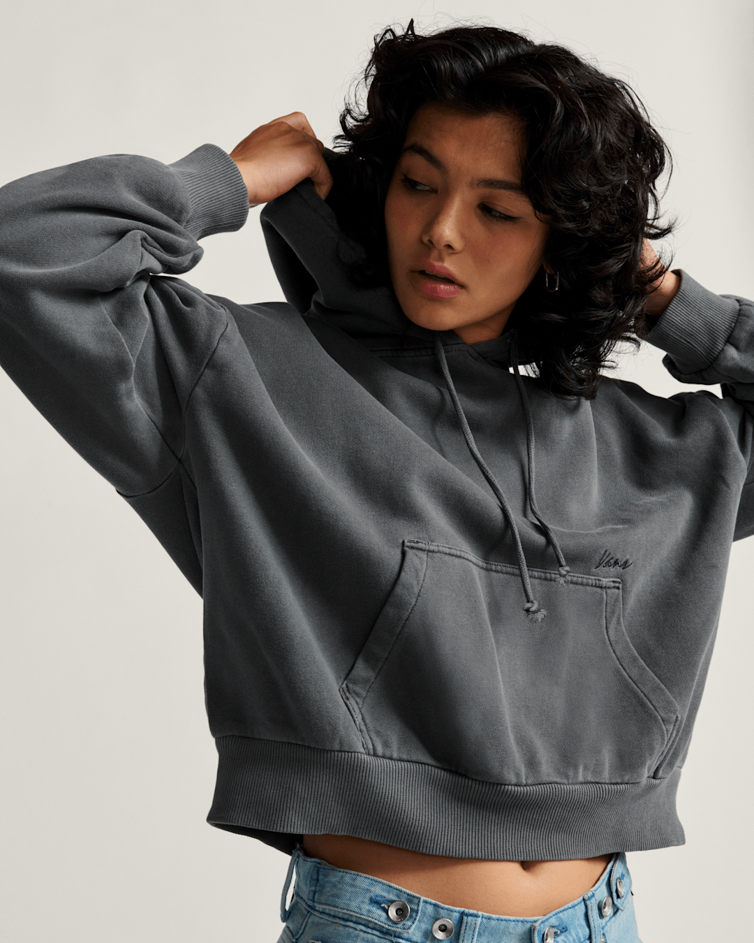 Vans Retro Pullover Hoodie in Asphalt Grey