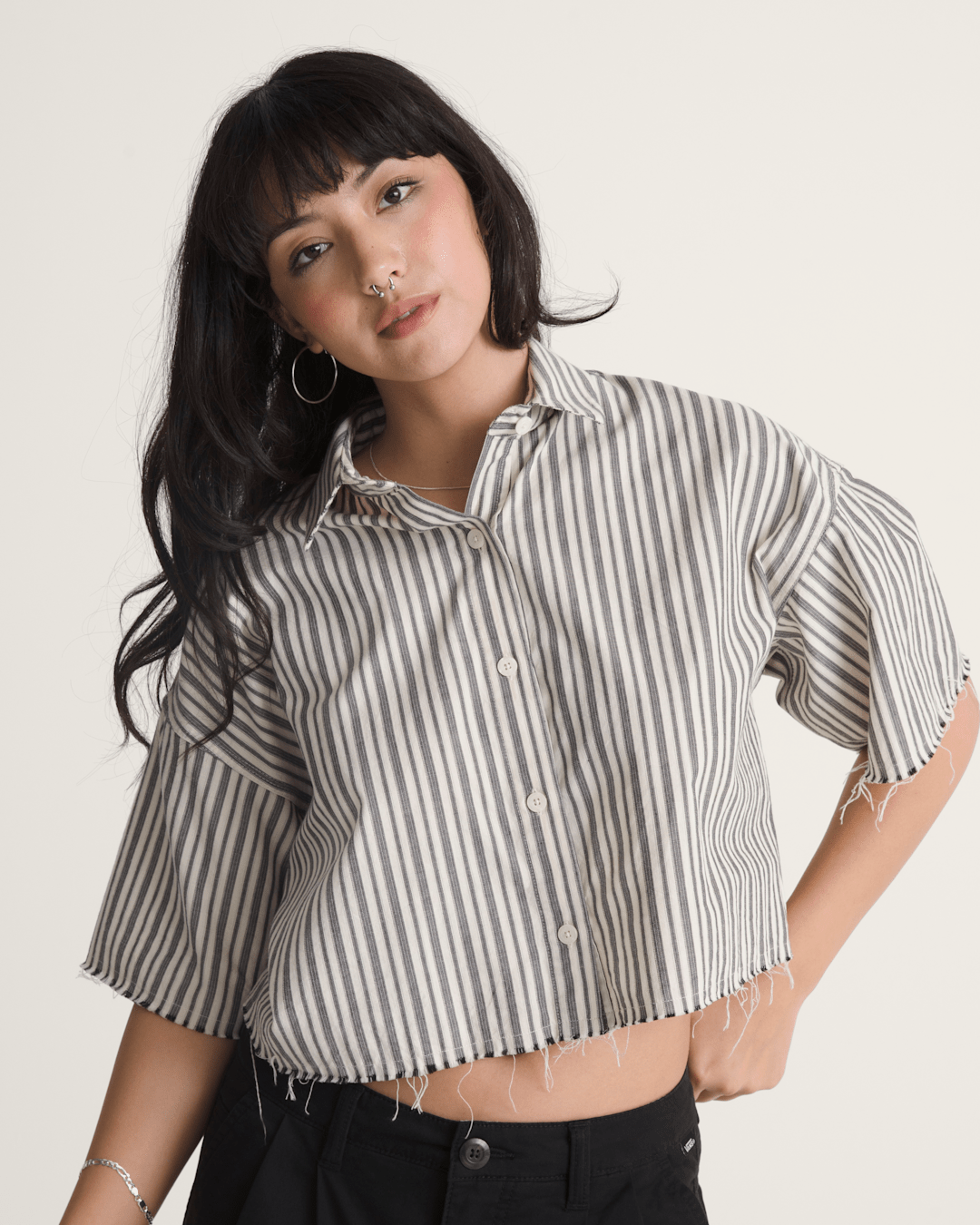 Vans Crop Shirt in Black-White