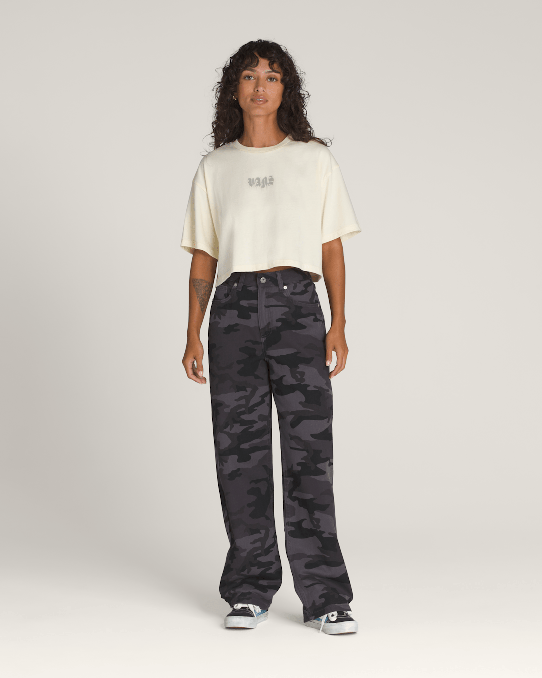Vans Grafitti Nightwash T-Shirt in Lemon Icing Cream White