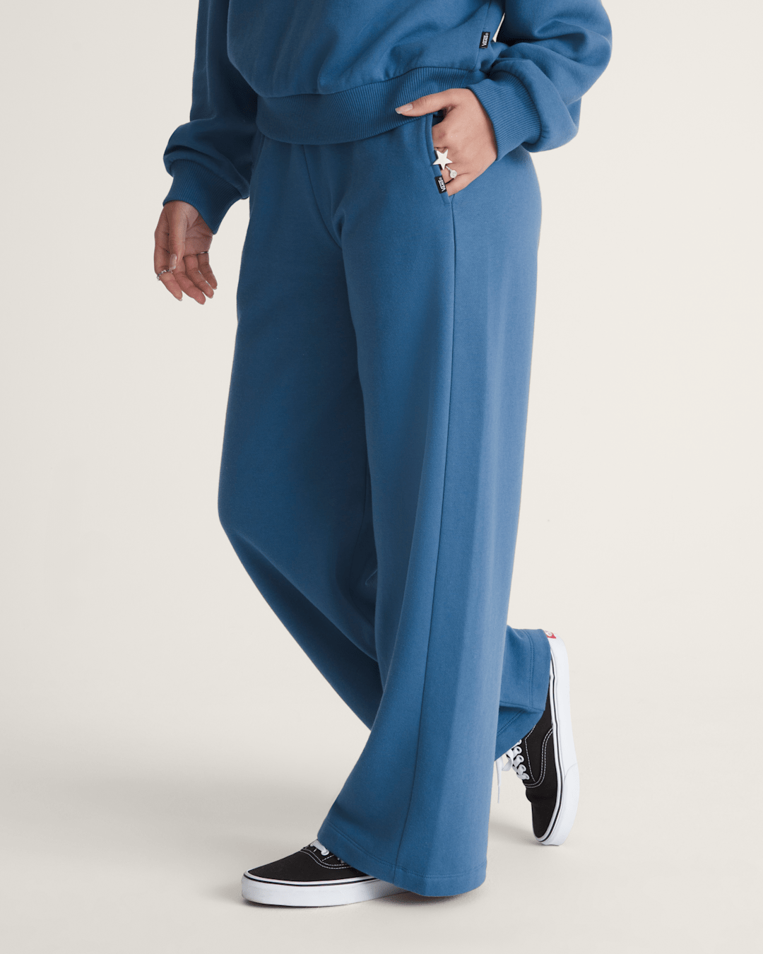 Vans Drop V Sweatpants in True Navy