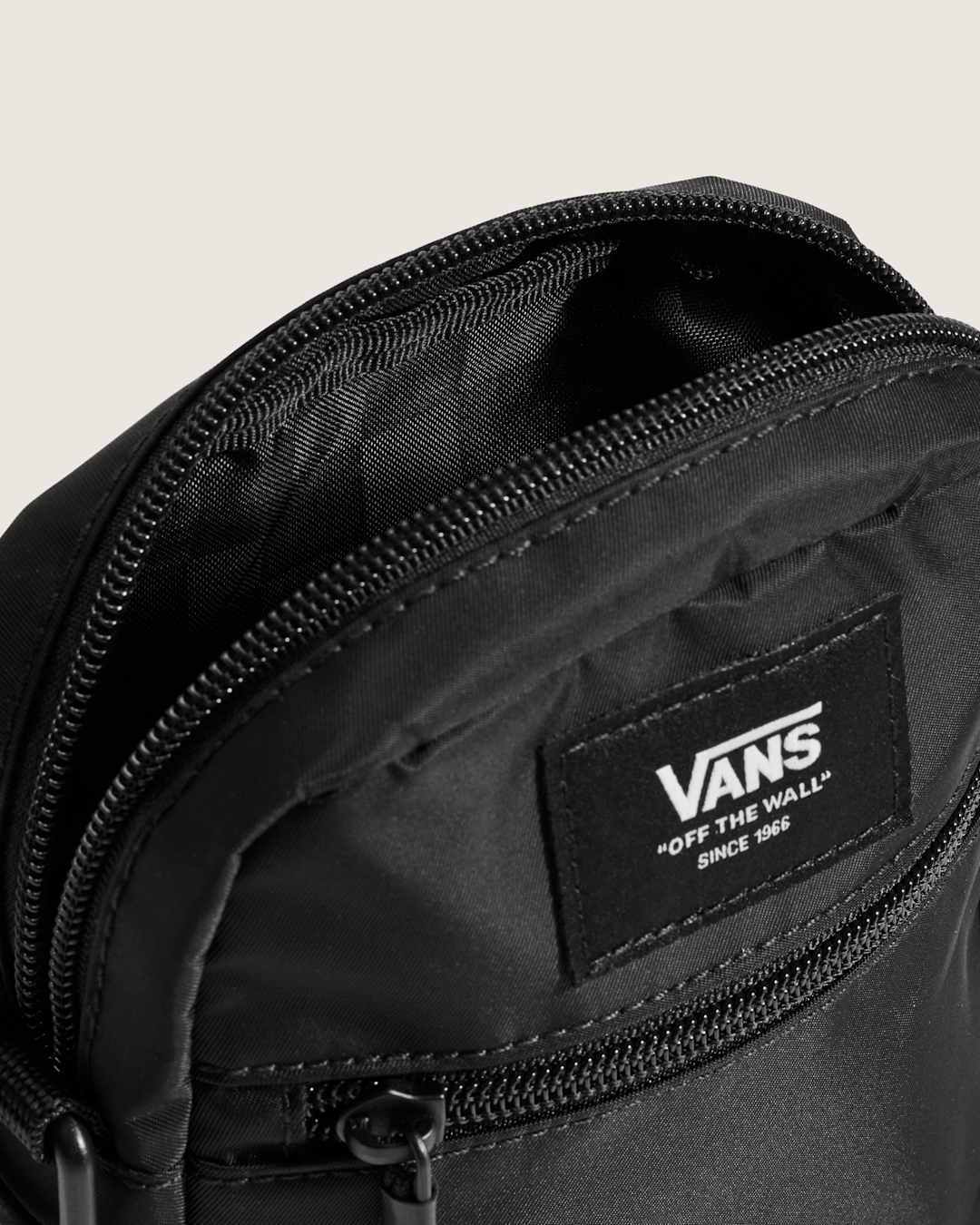 Vans Bail Shoulder Bag in Black
