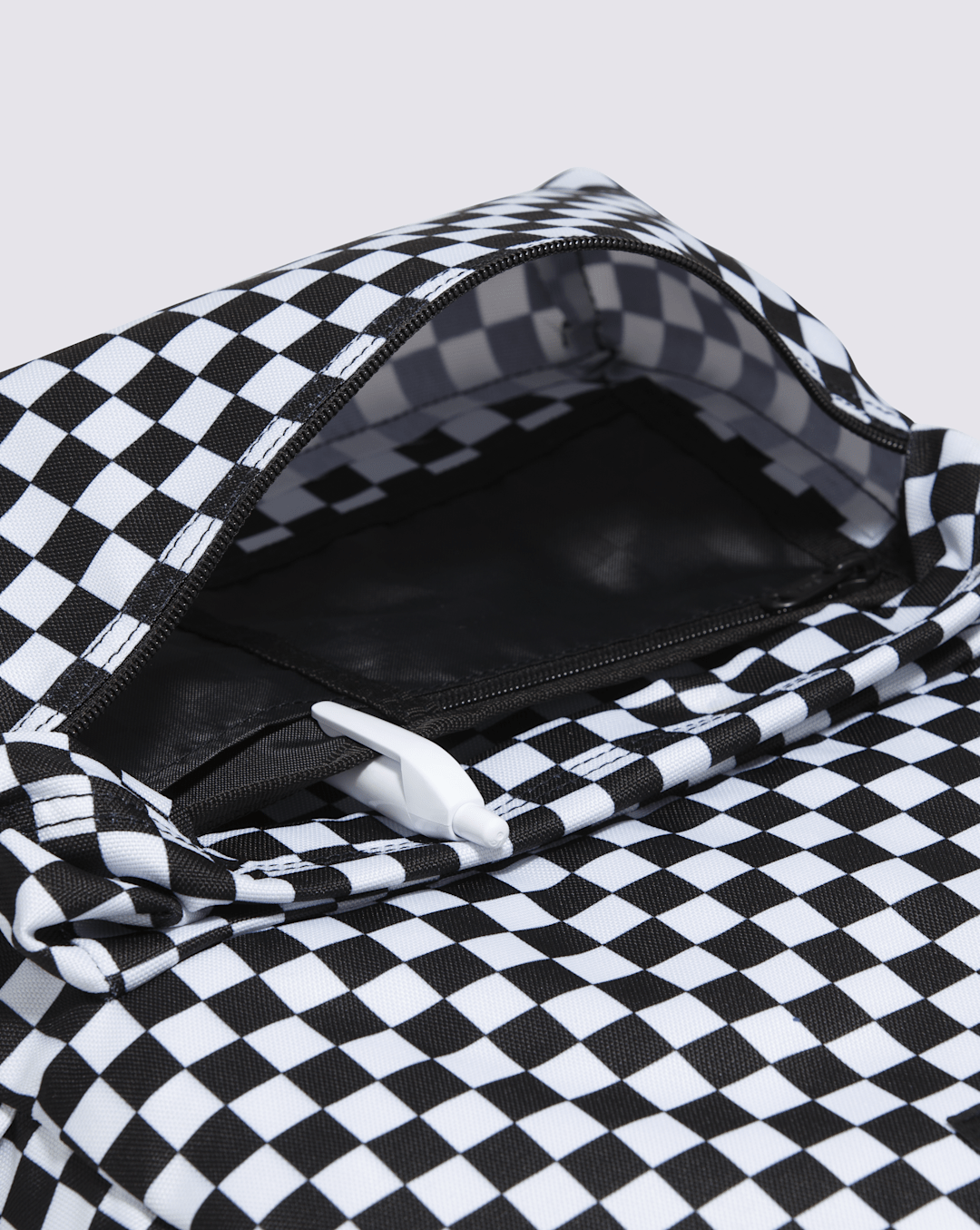 Vans Old Skool Checkerboard Backpack in Checkerboard Black / White