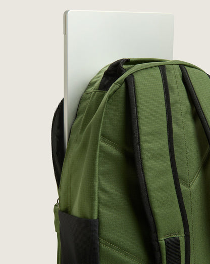Vans Startle Backpack in Pine Forest Green