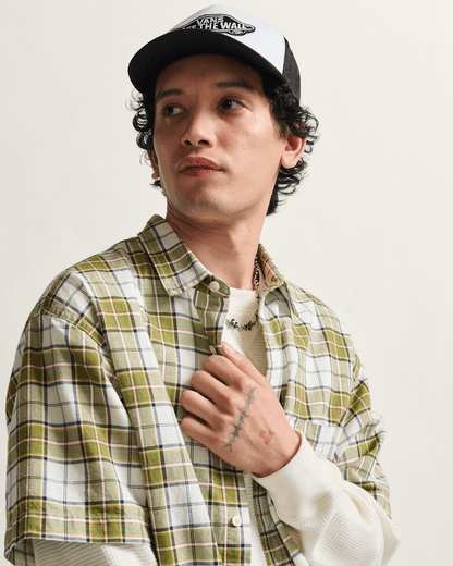 Vans Classic Patch Curved Bill Trucker Hat in Black / White