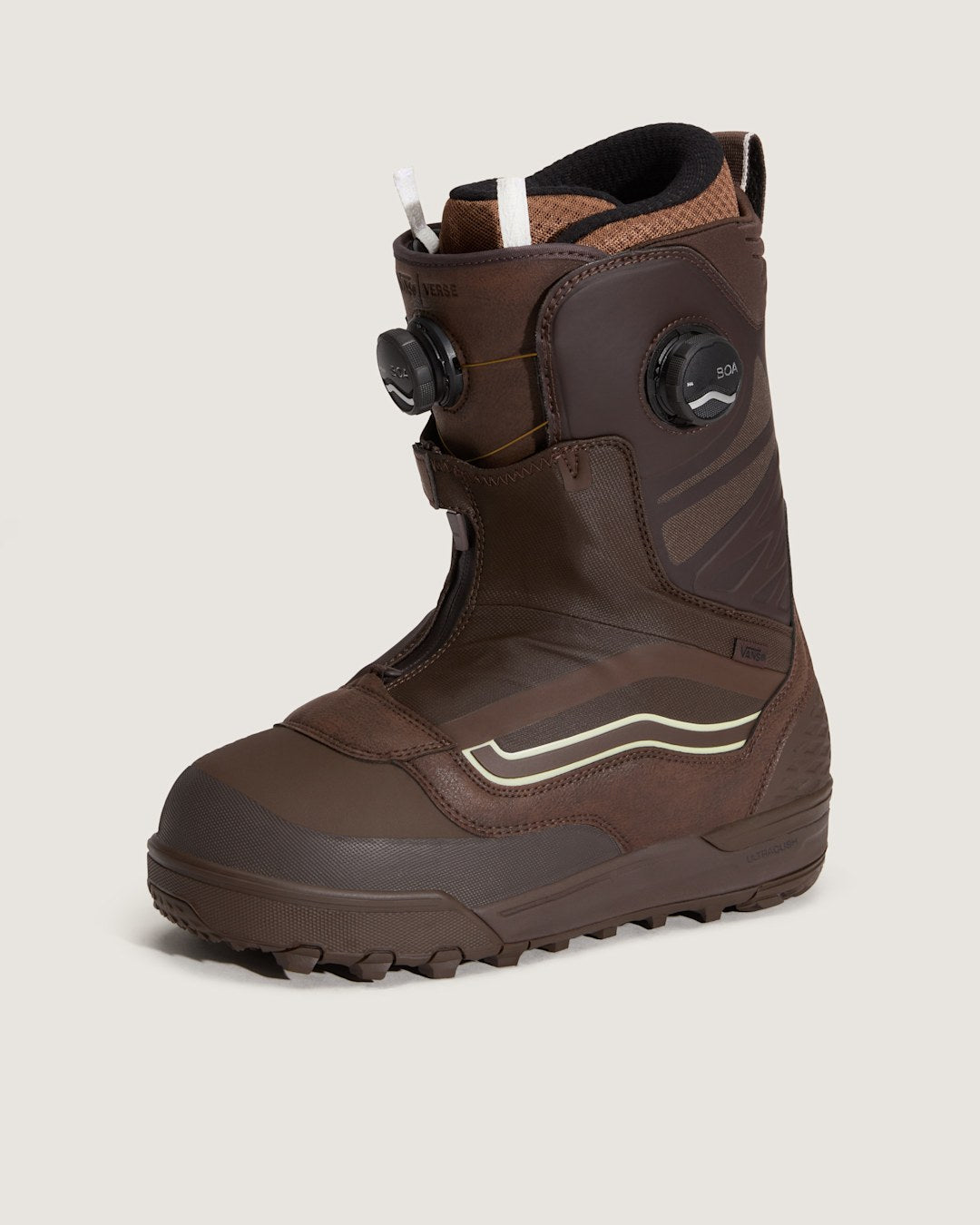 Vans Verse Snowboard Boot in Black
