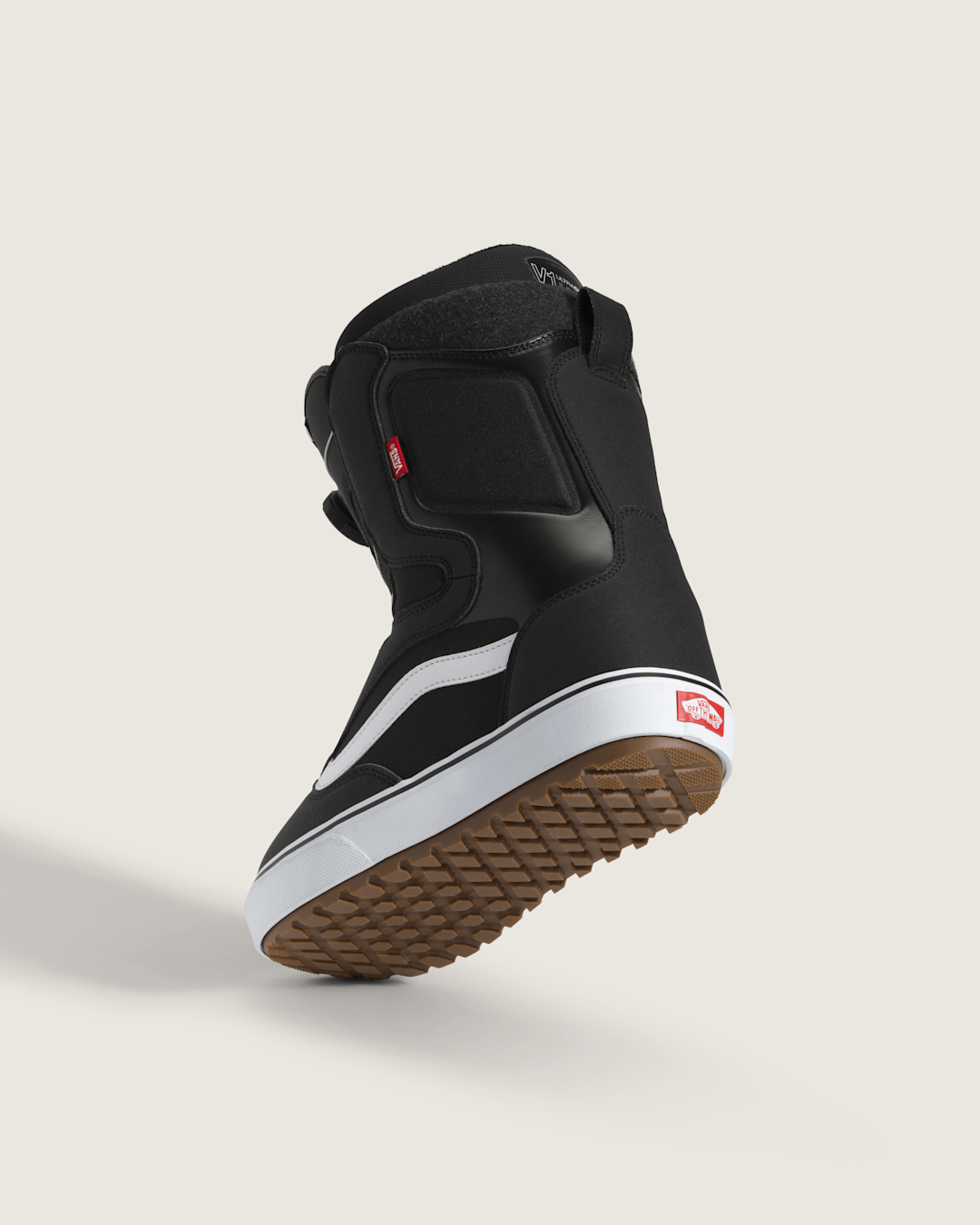Vans Aura OG Snowboard Boot in Black