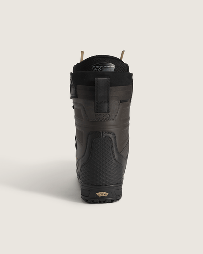 Vans Hi-Country Snowboard Boot in Faded Black
