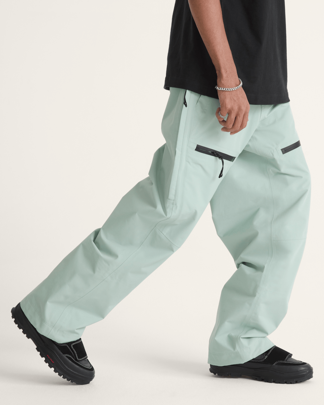 Vans Hi-Country Snow Pants in Olive Green