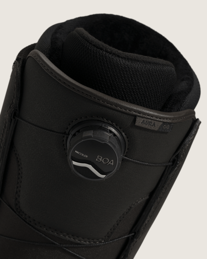 Vans Aura OG Snowboard Boot in Faded Black