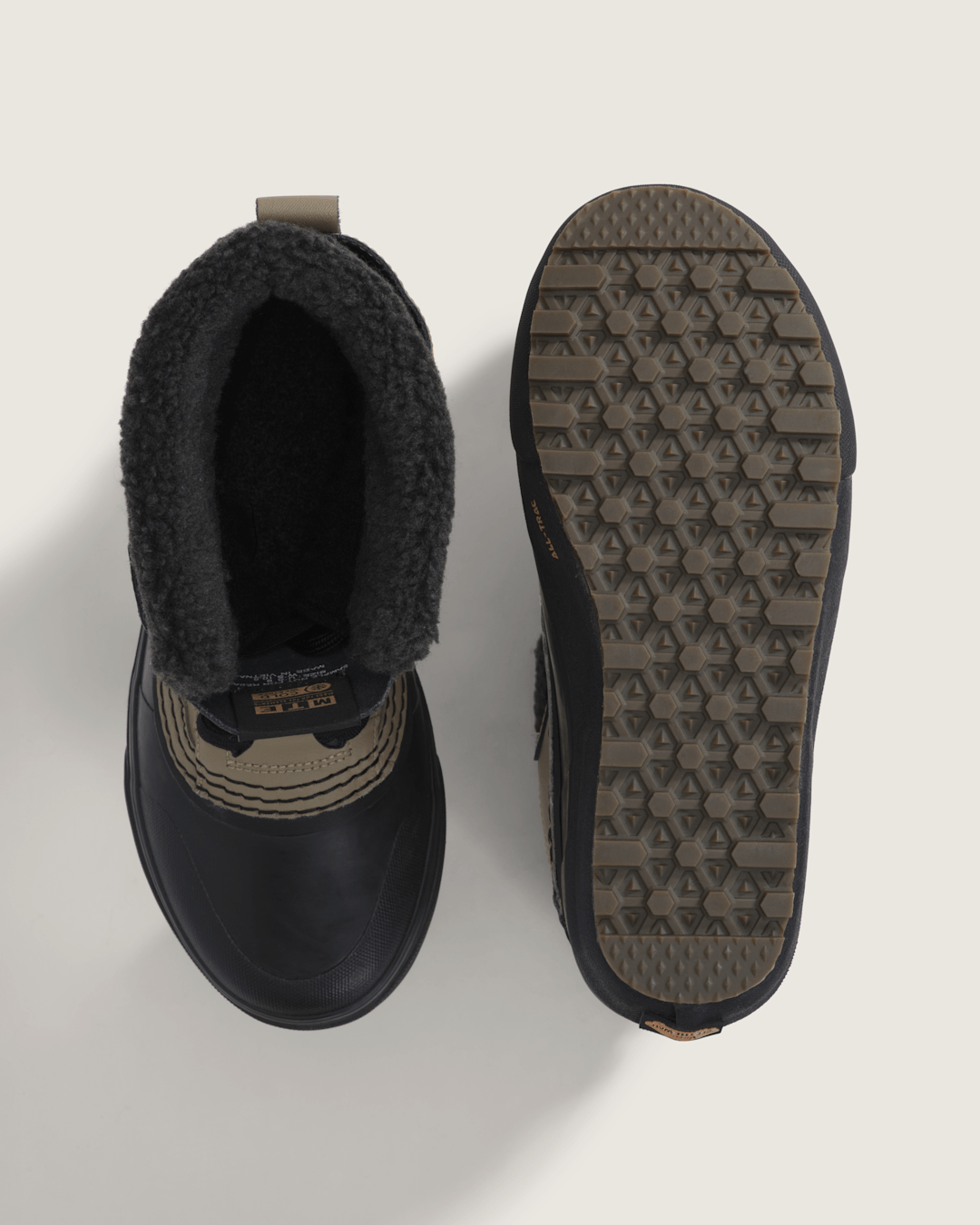 Vans Standard Waterproof Boot in Bay Leaf Green