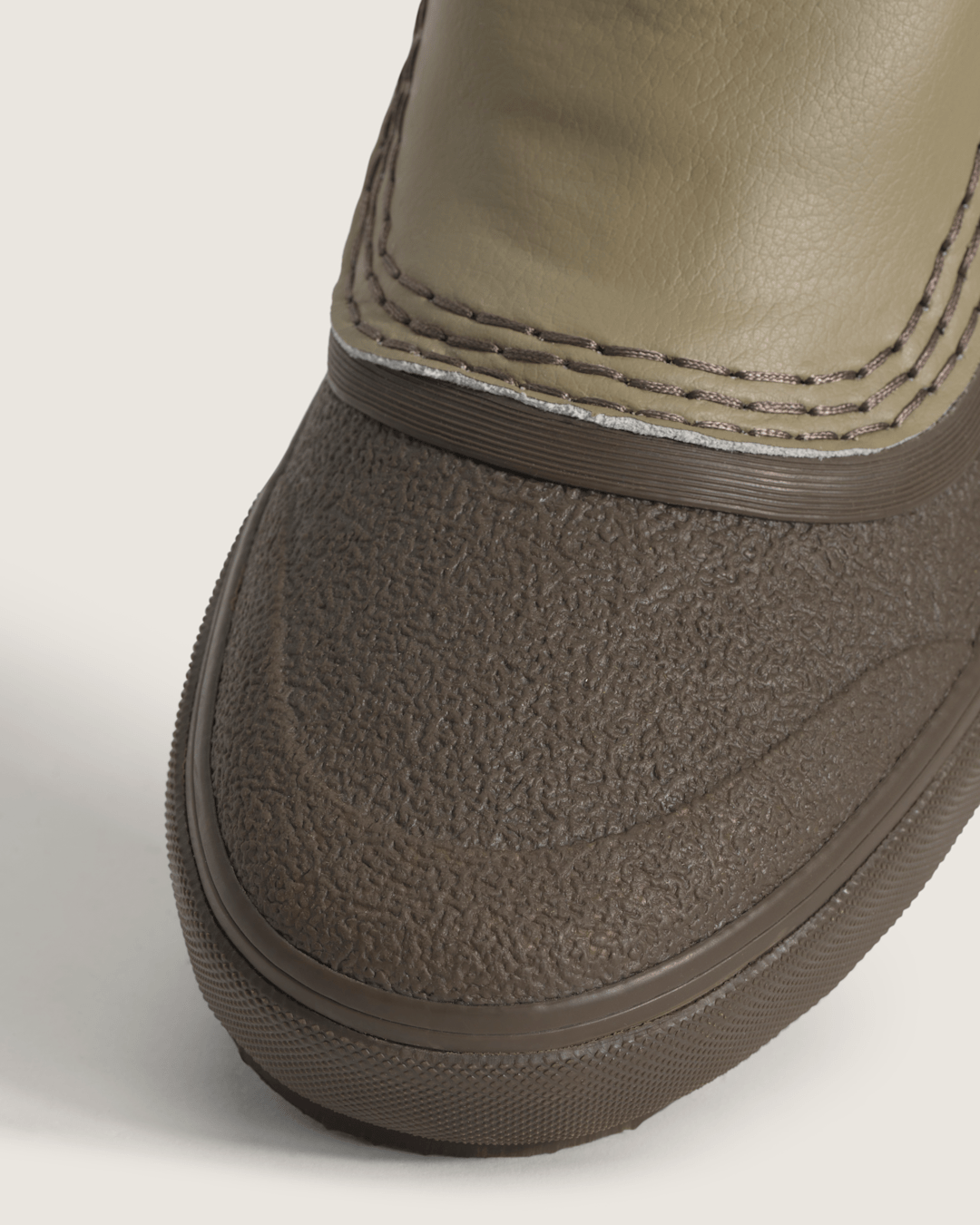 Vans Standard Mid Chelsea Waterproof Boot in Bay Leaf Green
