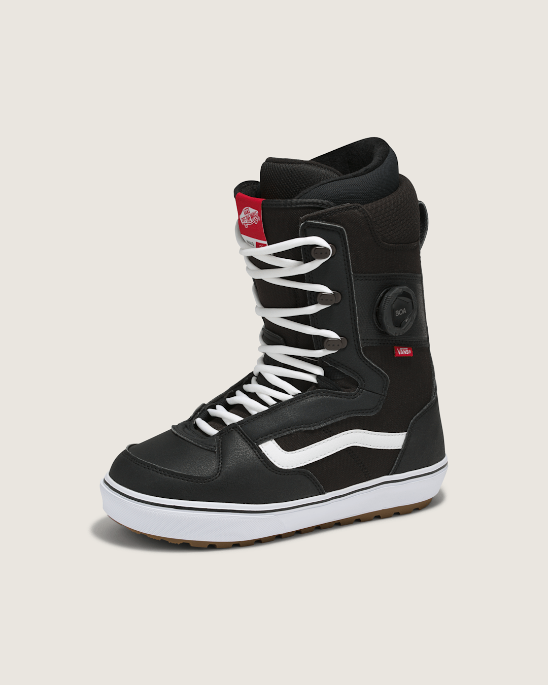 Vans Invado OG Snowboard Boot in Black