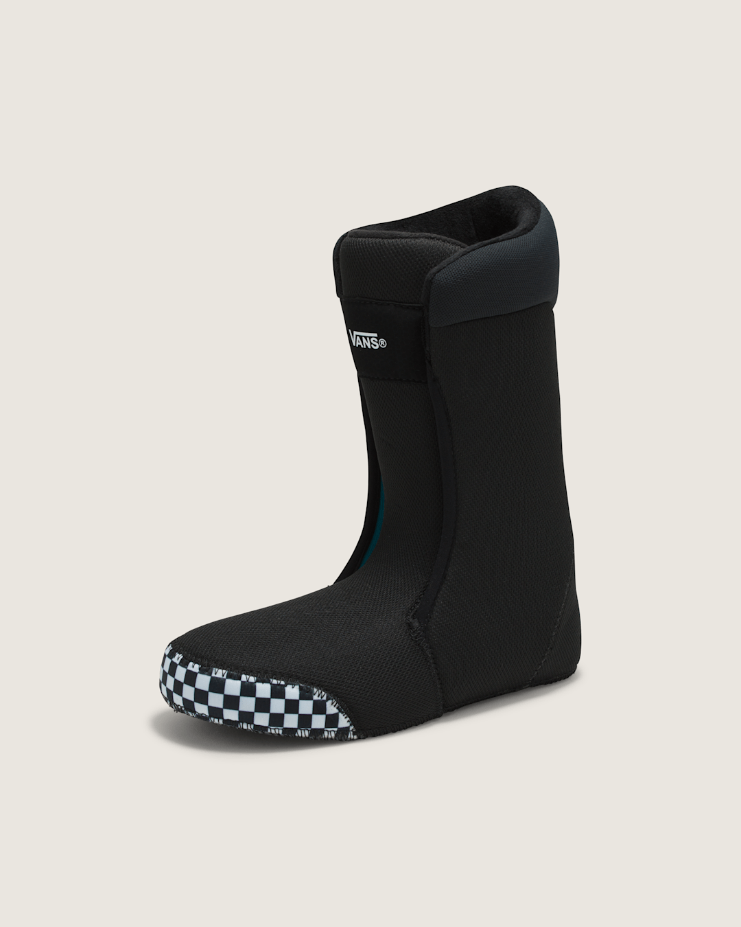 Vans Invado OG Snowboard Boot in Black