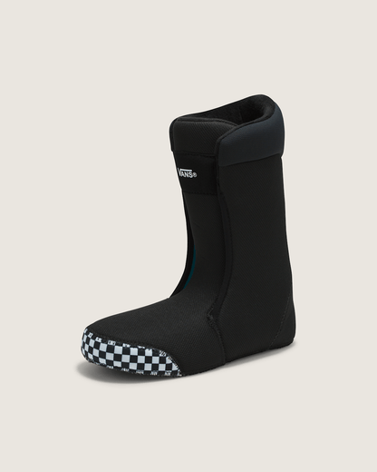 Vans Invado OG Snowboard Boot in Black