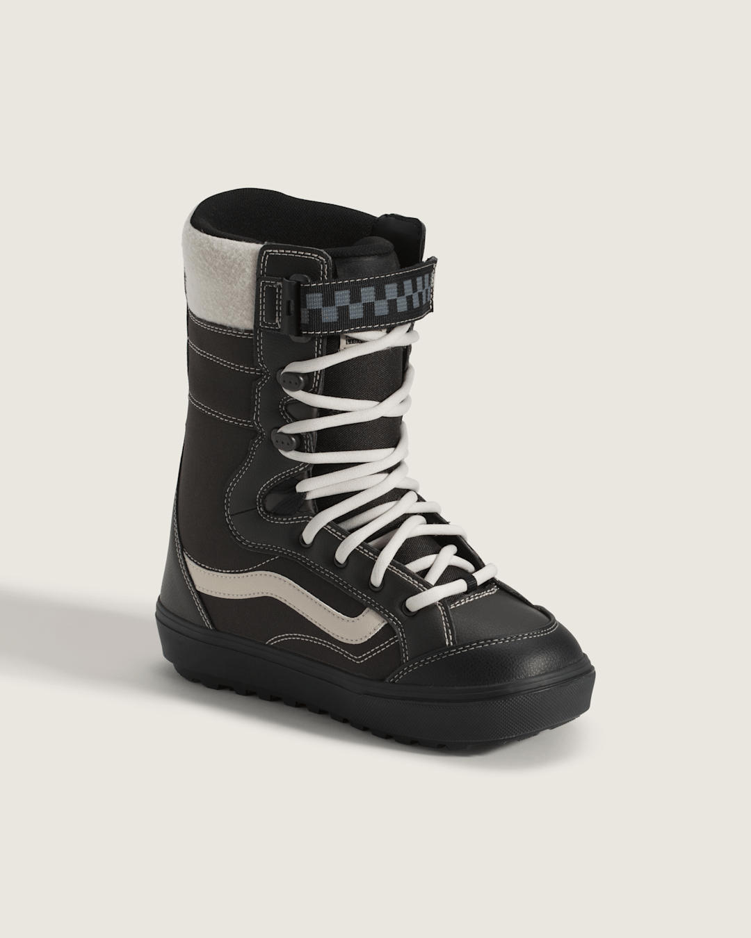 Vans Hi-Standard DX Linerless Snowboard Boot in Faded Black