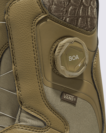 Vans Womens Encore Pro Snowboard Boot in Olive Green / Gum