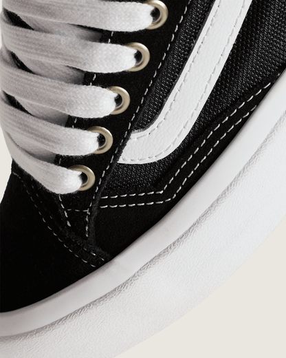 Vans Skate Old Skool 36+ Shoe in Black / White