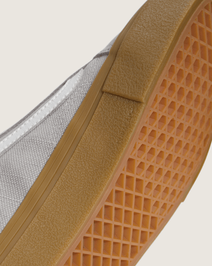 Vans Skate Old Skool Shoe in Gum Light Grey