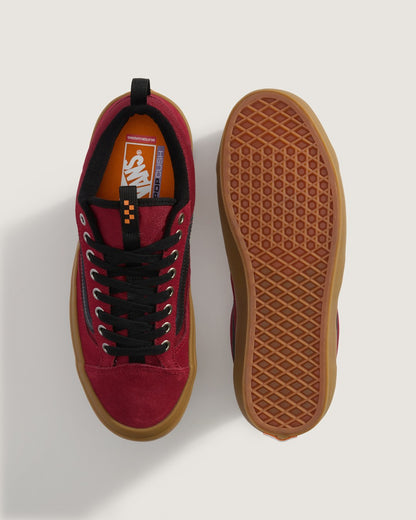 Vans Skate Old Skool 36+ Gum Shoe in Burgundy Red