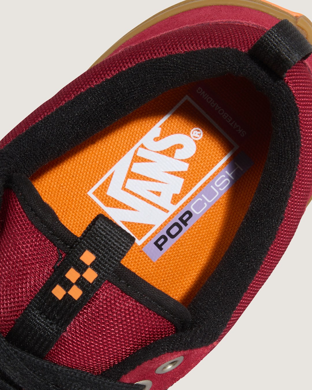 Vans Skate Old Skool 36+ Gum Shoe in Burgundy Red