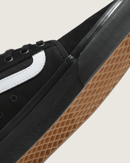 Vans Skate Chukka Low Sidestripe Shoe in Black / White