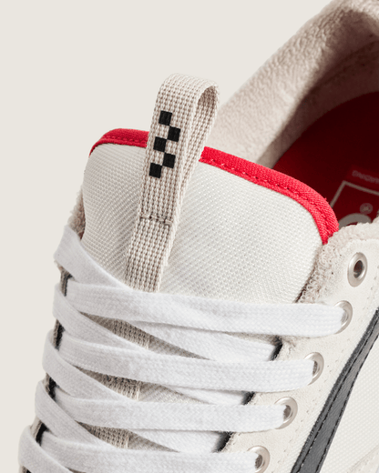 Vans Skate Old Skool 36+ Shoe in Antique White / Black