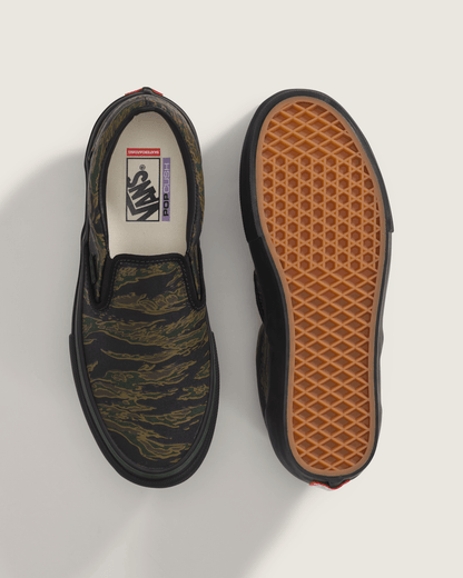 Vans Skate Slip-On Shoe in Camo Green / Black