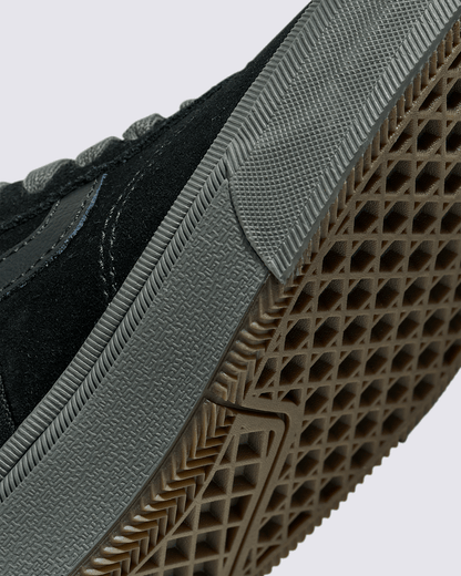 Vans Skate Gilbert Crockett Shoe in Black / Charcoal Grey