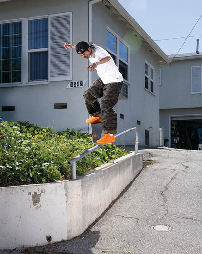Vans Skate Old Skool 36+ by Atiba Jefferson in Atiba Solar Orange
