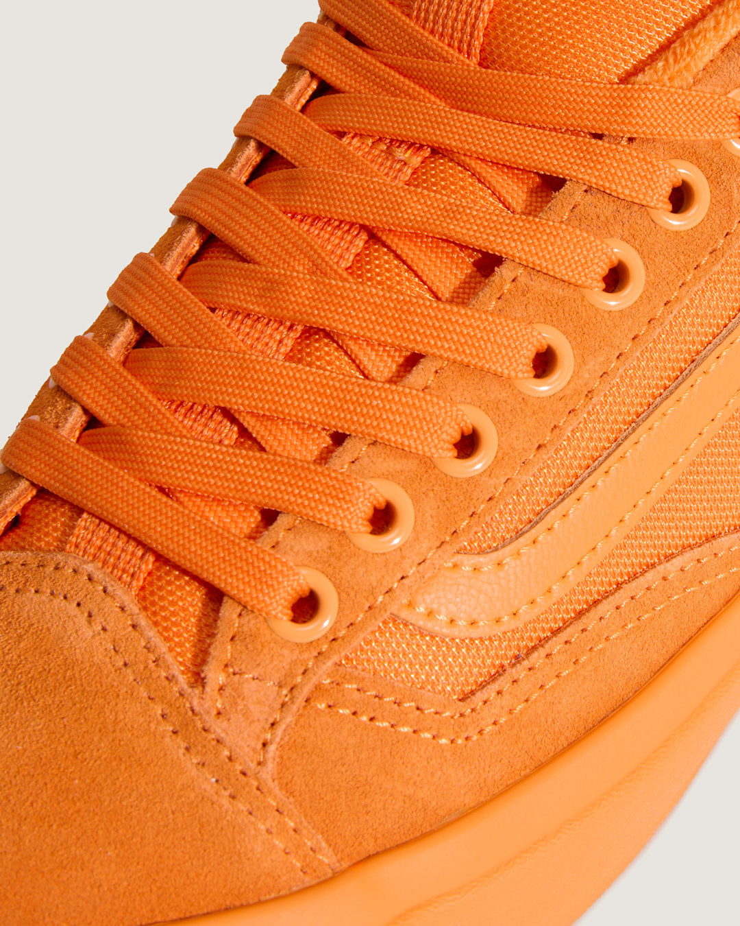 Vans Skate Old Skool 36+ by Atiba Jefferson in Atiba Solar Orange