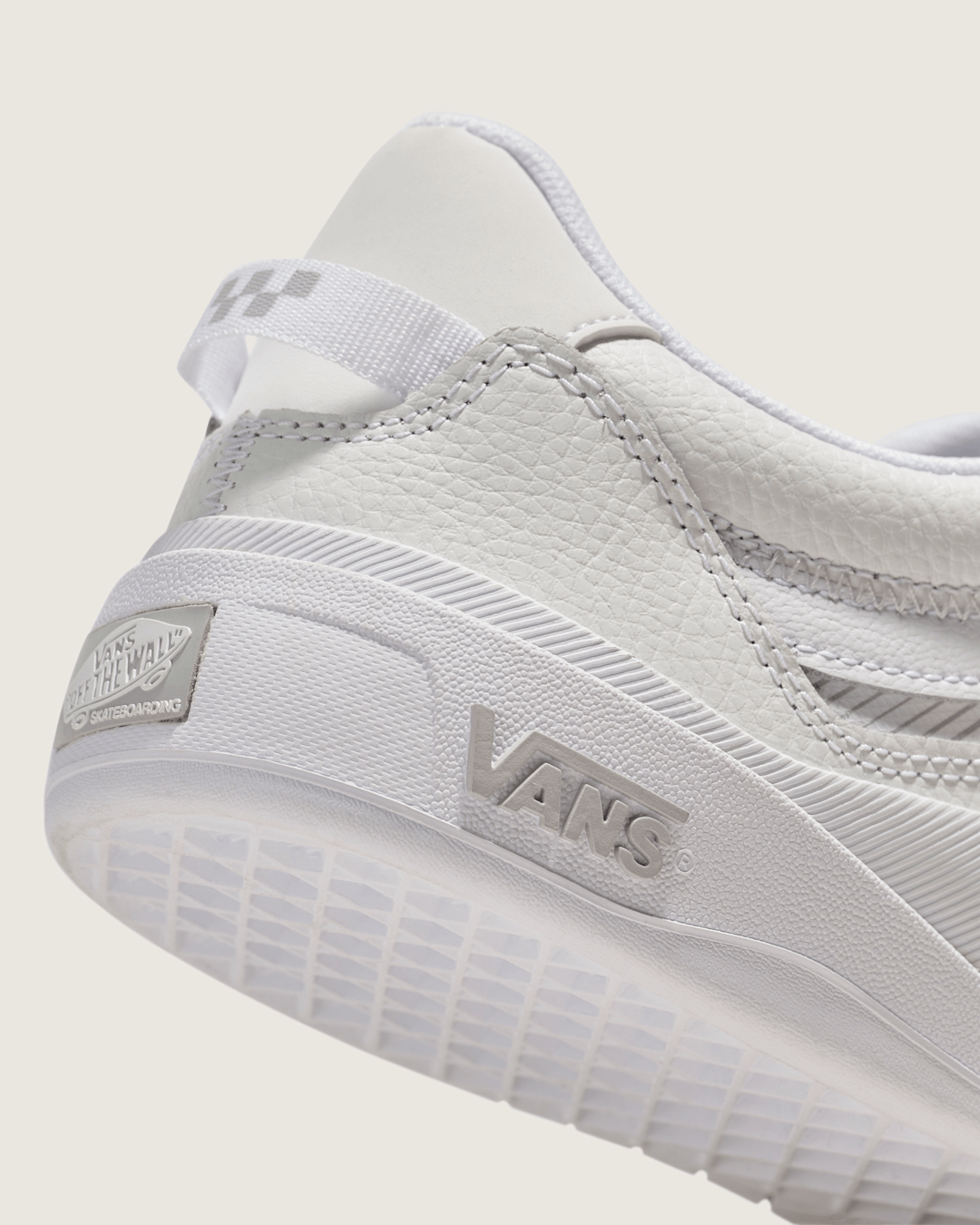 Vans Skate 2 Wayvee Shoe in White