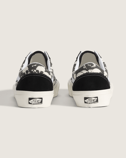 Vans Skate Old Skool Shoe in Black / White