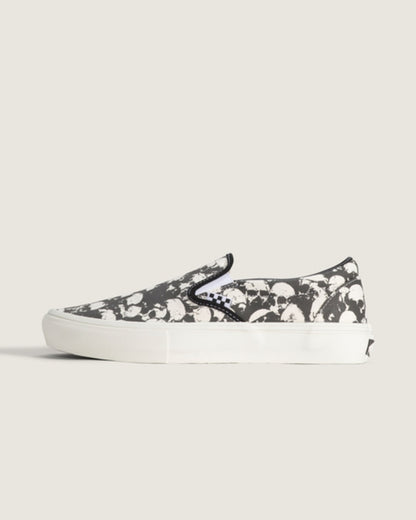 Vans Skate Slip-On Shoe in Black / White