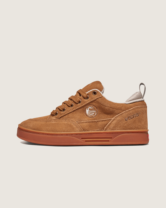 Vans Skate Cab 4 Shoe in Brown / Gum