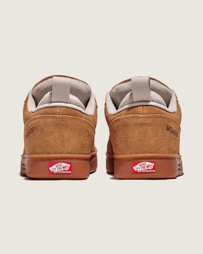 Vans Skate Cab 4 Shoe in Brown / Gum