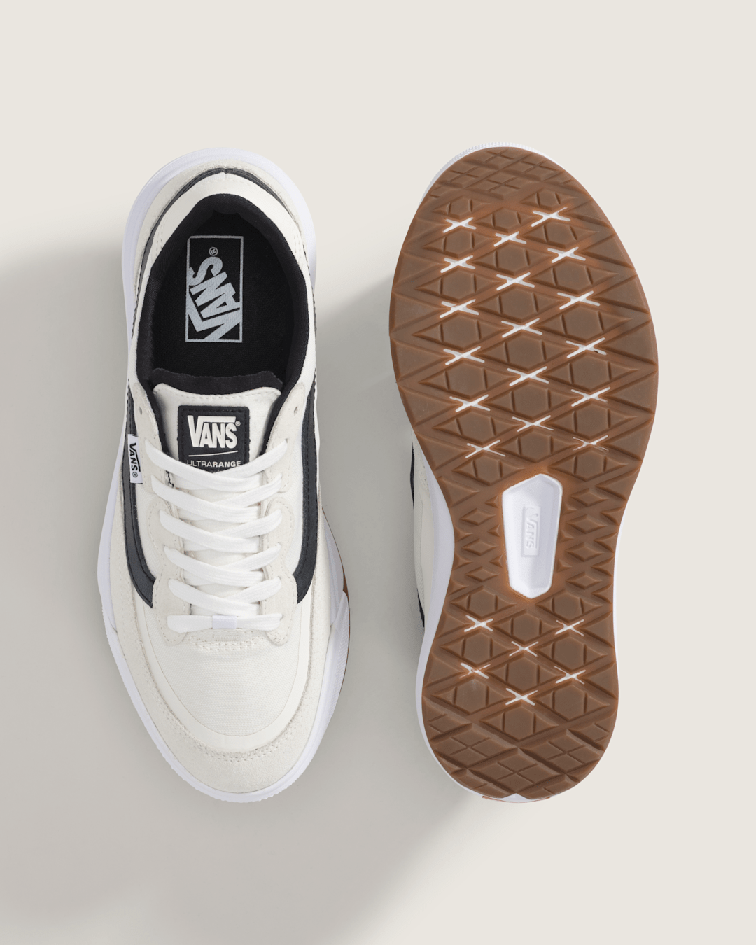 Vans UltraRange 2.0 Shoe in White / Black
