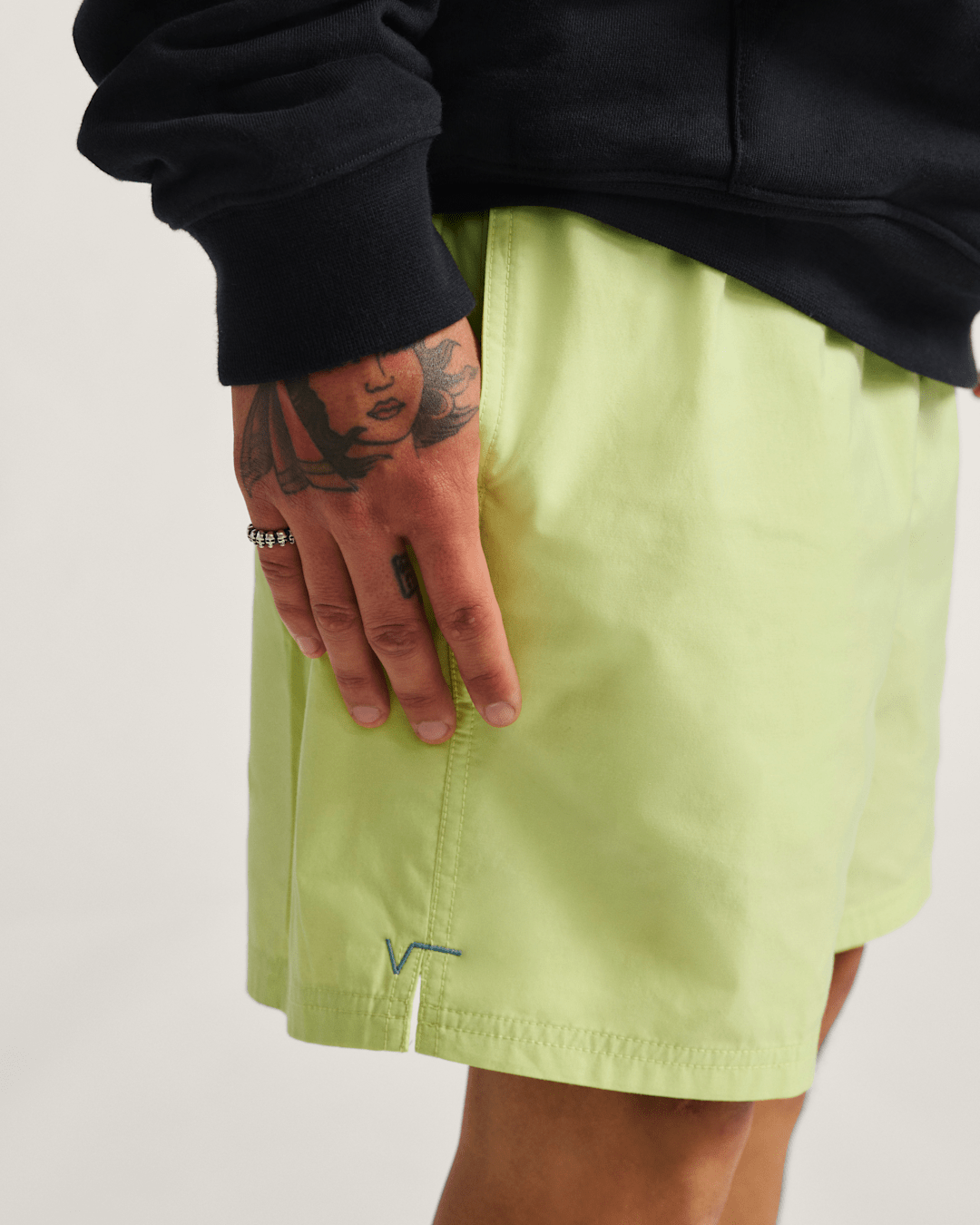 Vans Primary Solid Elastic 17'' Boardshorts in Shadow Lime Green