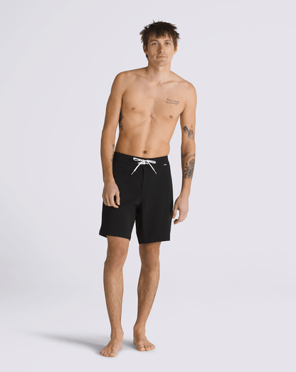 Vans Daily 18'' Boardshorts in Black